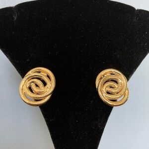 Elegant Vintage Gold-Tone Swirl Screw Back Earrings